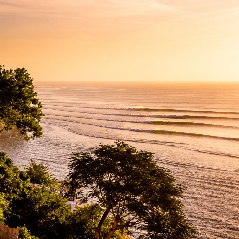 Sonnenuntergang bei Impossibles, Bali